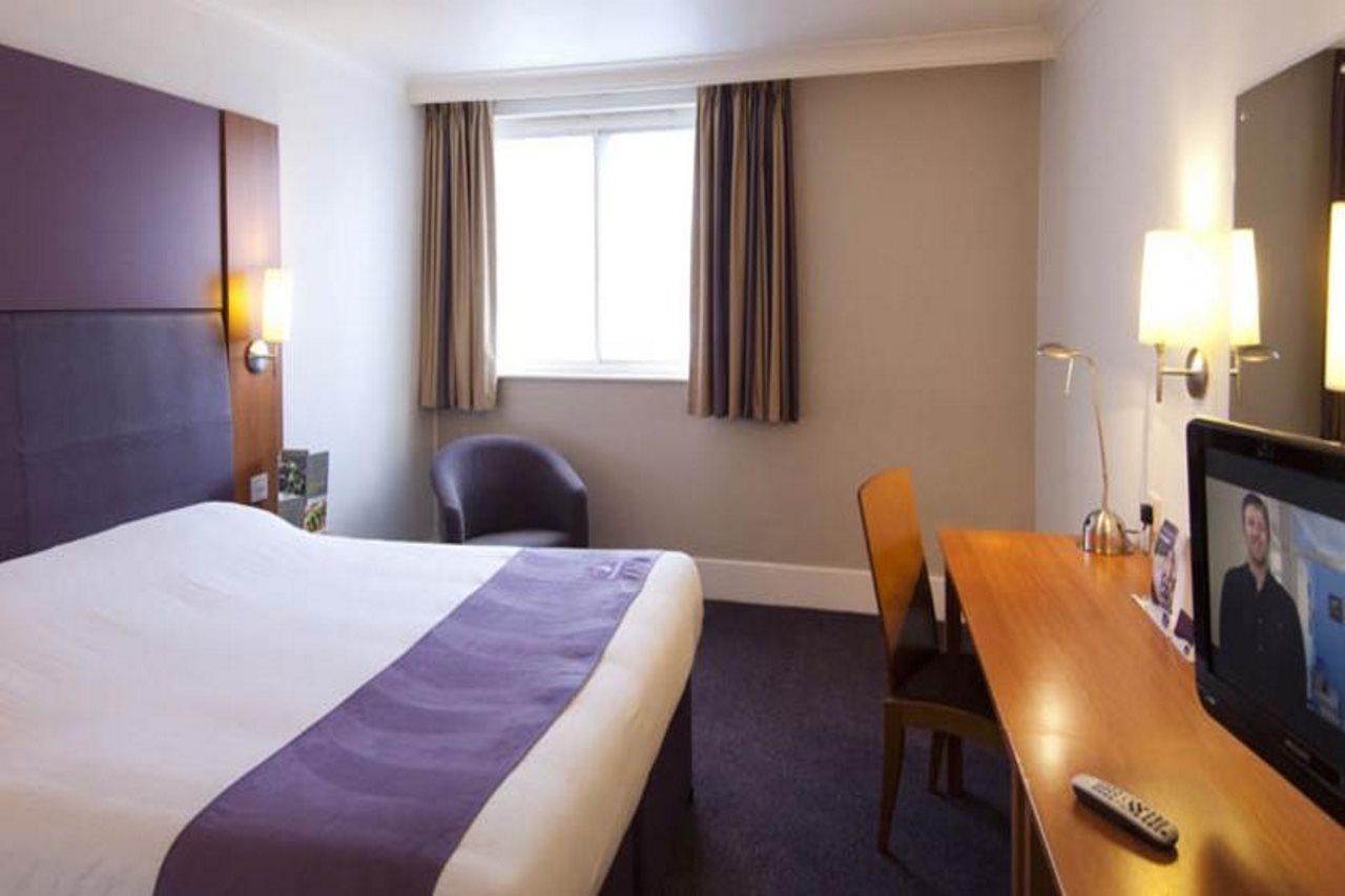 Hotel Premier Manchester Trafford Centre South 3*