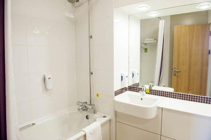 Premier Manchester Trafford Centre South Hotel